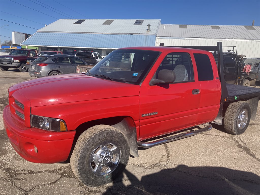 2001 Dodge Ram Pickup SLT's photo