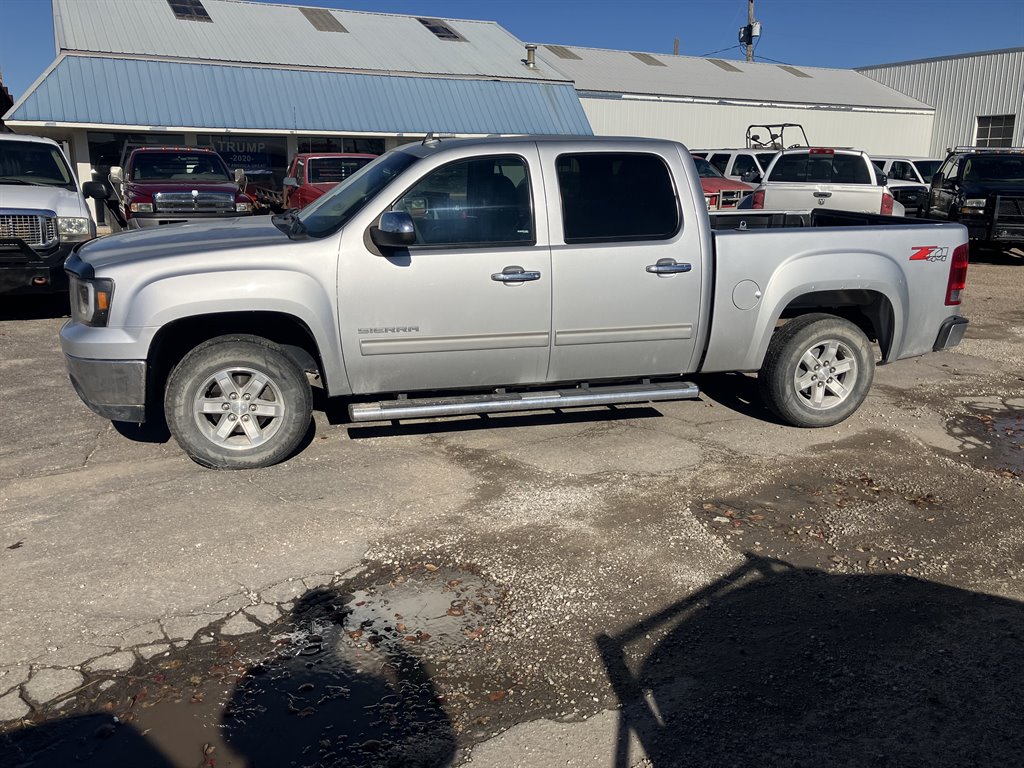 2013 GMC Sierra 1500 SLE's photo